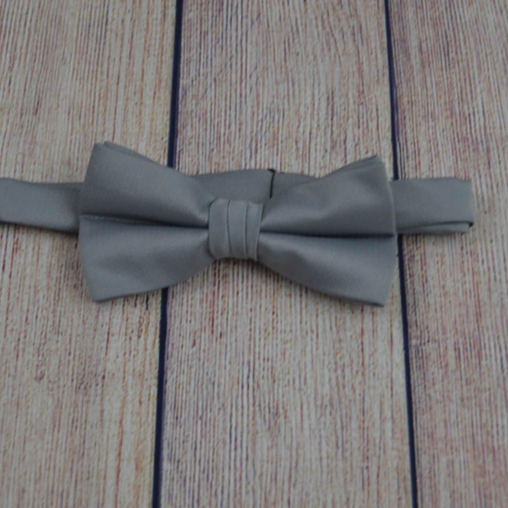 Clip-on Bowtie